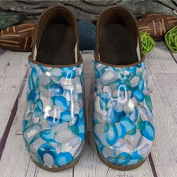 Sanita The Original Danish Clogs Blue Bubble Print Nurse Clogs - Picture 2 of 10